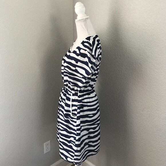 Ya Women Animal Line Pattern Mini Dress - Picture 2 of 11